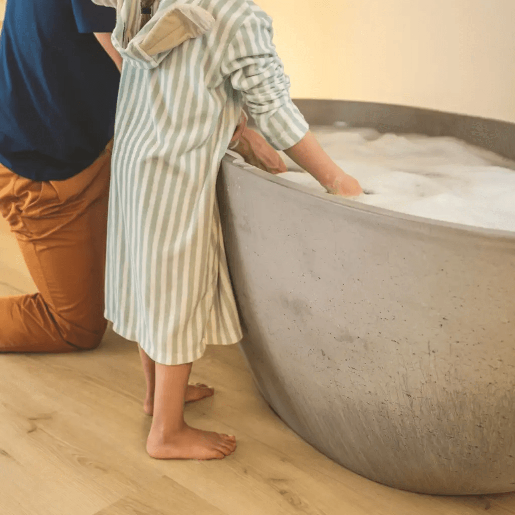 Panele winylowe SPC LVT z podkładem Dąb Szczotkowany Miodowy Klasa 33 6 mm, AVMPU40318, Quick-Step Unilin