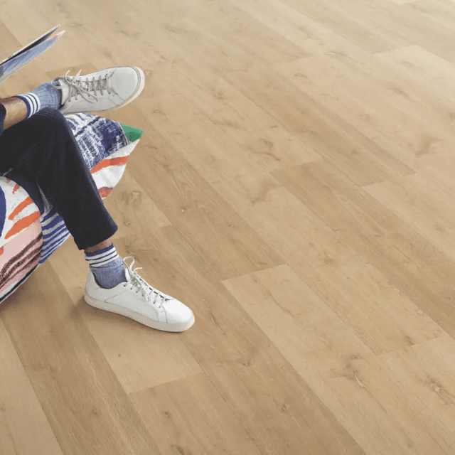 Panele winylowe SPC LVT z podkładem Elegancki Dąb Natura Klasa 33 6 mm, AVMPU40316, Quick-Step Unilin