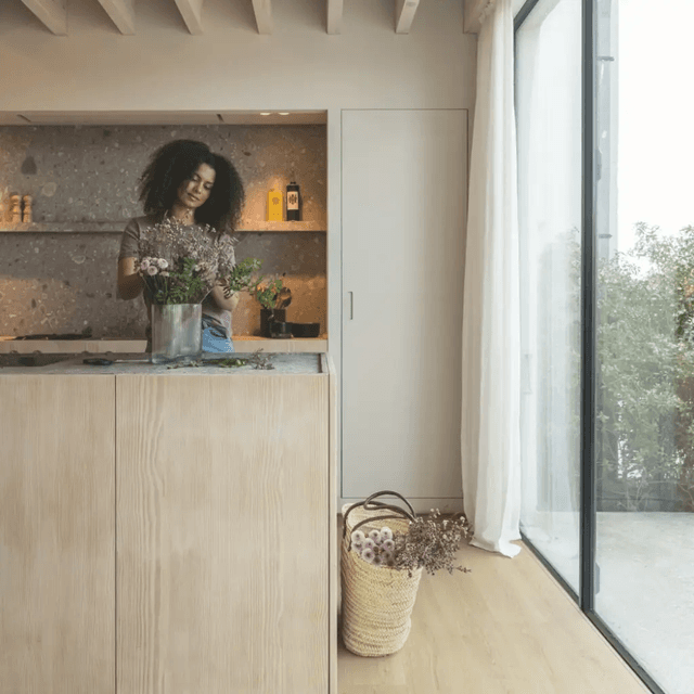 Panele winylowe SPC LVT z podkładem Botaniczny Beż Klasa 33 6 mm, AVMPU40236, Quick-Step Unilin