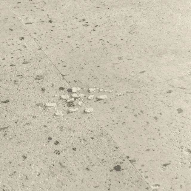 Panele winylowe SPC LVT z podkładem Beton Oyster Klasa 33 6 mm, AVMTU40275, Quick-Step Unilin